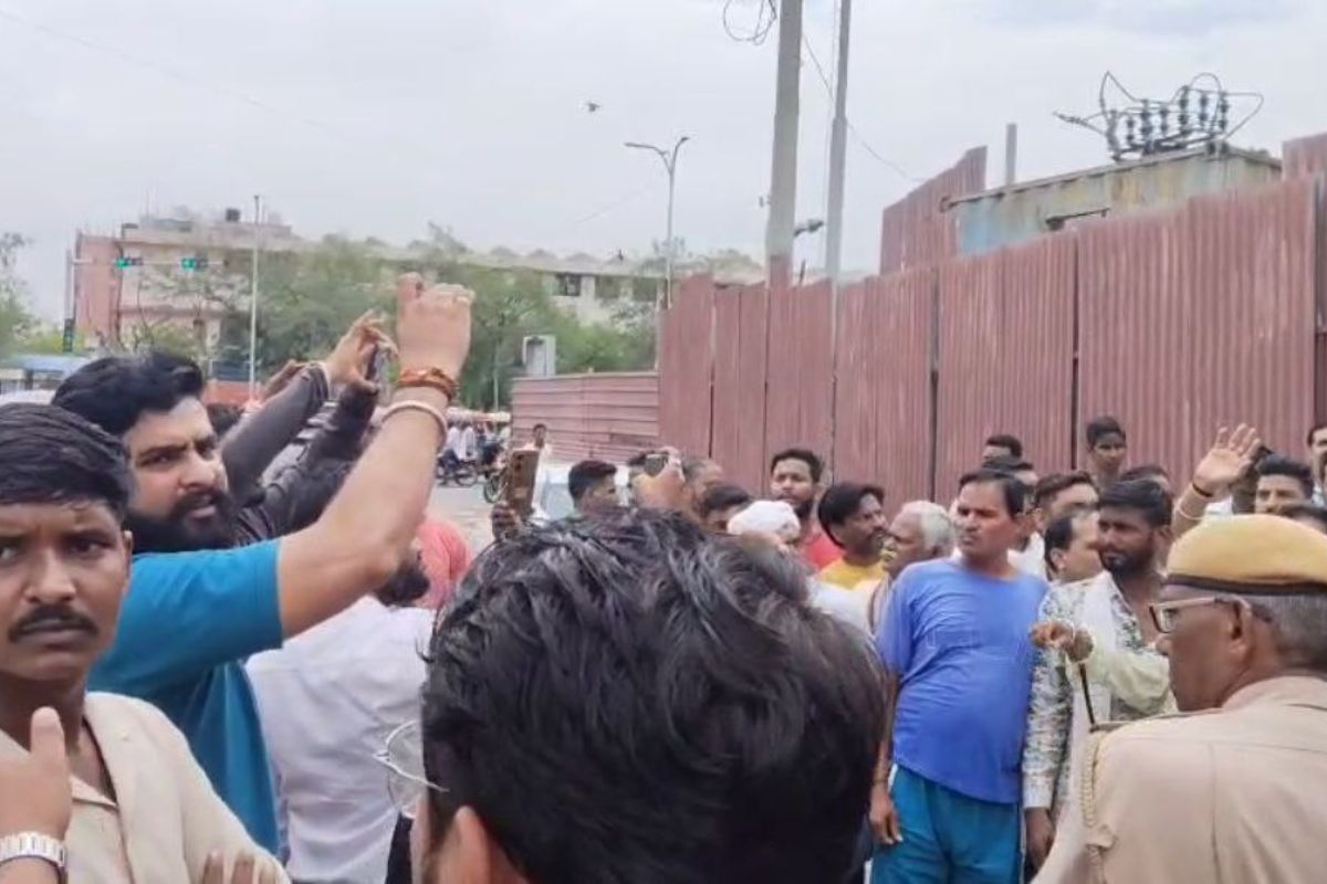 वायरल वीडियो से ली गई तस्वीर..