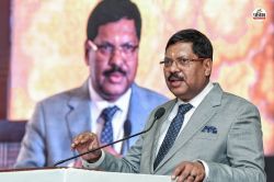 ‘जजों का स्वतंत्र रहना जरूरी, नेहरू-इंदिरा ने की थी CJI चुनने में मनमानी,’ चीफ
जस्टिस ने सरकार के दखल पर उठाए सवाल - image
