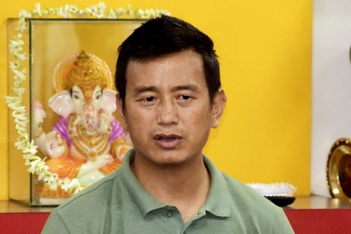 हांगकांग के हाथों हार के बाद भड़के बाइचुंग भूटिया, पूर्व दिग्गज पर लगाए भारतीय
फुटबॉल को बर्बाद करने के आरोप