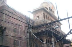 बांकेबिहारी मंदिर के सेवायतों और प्रभावितों को फ्लैट दिए जाएंगे, रुक्मिणी विहार
में बसाने की योजना - image