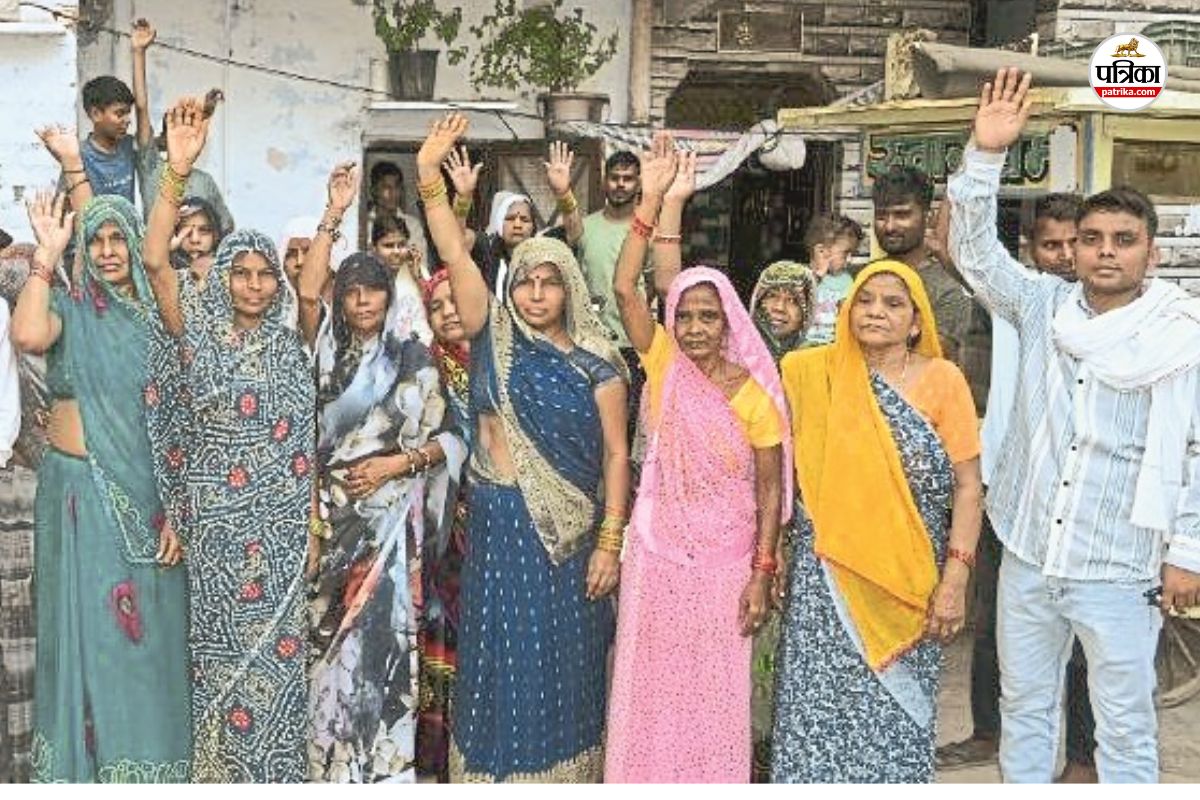 भरतपुर में लगे लाल निशान, अब टूटेंगे सैंकड़ों मकान, भुक्तभोगियों की नींद उड़ी,
सदमे में मकान मालिक