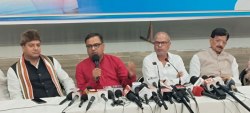 Dalit Girl Rape Case : बीजेपी प्रवक्ता रहते नीतीश सरकार पर उठाया सवाल, असित नाथ
ने अब कहा-दबाव डाल रही थी पार्टी - image