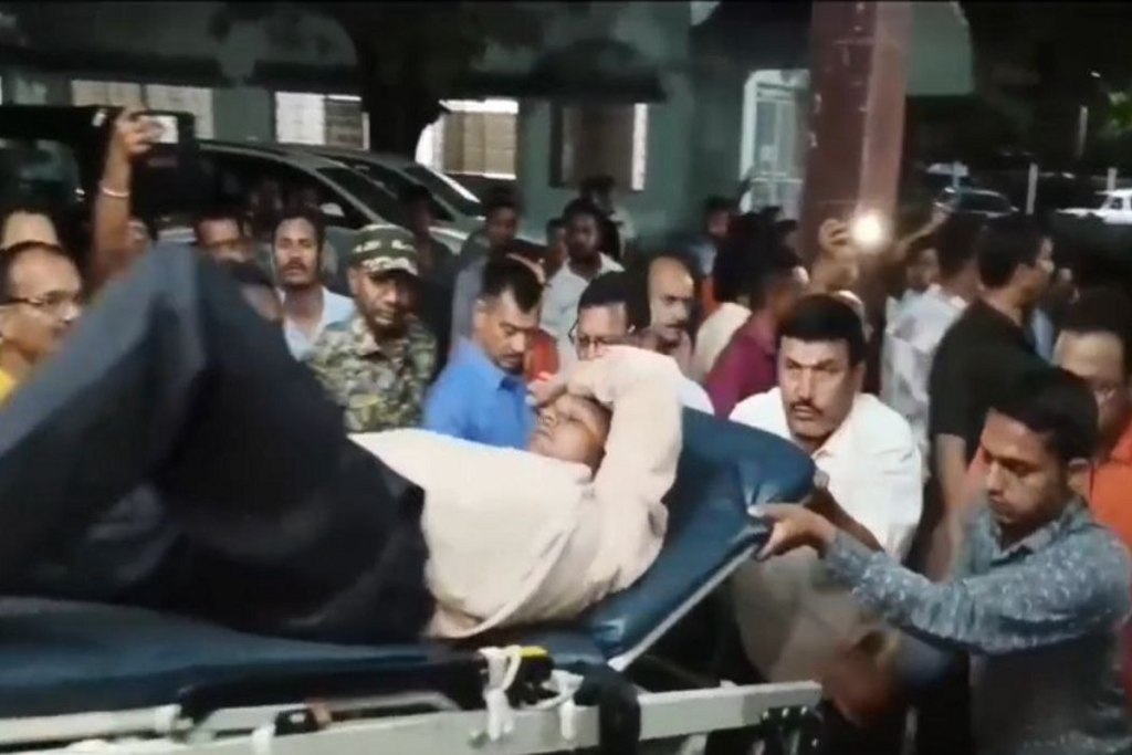 Bus accident in Bhatgaon