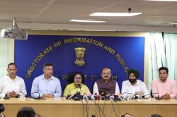 दिल्ली सीएम रेखा गुप्ता का पहला सावन: कांवड़ समितियों को सीधे दस लाख रुपये तक
देगी भाजपा सरकार - image