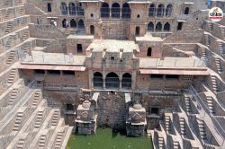 Rajasthan: पर्यटकों के लिए अच्छी खबर, अब आभानेर की चांदबावड़ी में महलनुमा संरचना
का कर सकेंगे दीदार - image