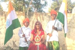शर्मनाक: पिता शहीद, मां का भी साथ छूटा, नाबालिग बच्चों से PWD ने मांगे 2.40
लाख…नहीं दिए तो अटकाई पेंशन - image