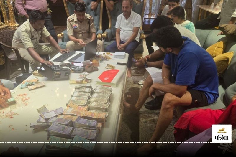 करोड़ों के नकदी-जेवर ( फोटो सोर्स- पत्रिका)
