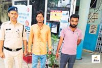 हिस्ट्रीशीटर तोमर भाइयों के दो गुर्गे गिरफ्तार, करोड़ों की संपत्ति हड़पने का खुलासा...(photo-patrika)