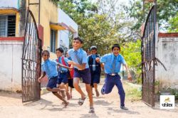 School Open in CG: 16 जून से खुलेगा स्कूल.. लेकिन कैसे होगी पढ़ाई? स्कूलों में
कमरे की है कमी.. - image