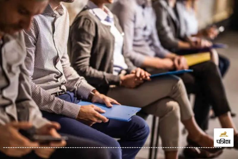 CG Placement Camp: रोजगार कैंप को नहीं मिला रिस्पांस(photo-unsplash)