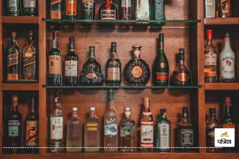 ढाबों में अवैध शराब बिक्री, 4 आरोपी गिरफ्तार(photo-unsplash)ogo Banner (19)