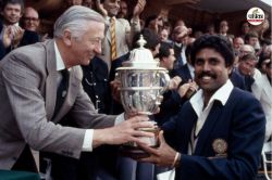 World Cup 1983: आज ही के दिन भारत ने कर दिया था दुनिया को हैरान, क्रिकेट की सबसे
मजबूत टीम को हराकर जीता वर्ल्डकप - image