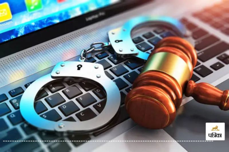 नकली CBI अफसर बनकर एक महीने तक किया डिजिटल अरेस्ट(photo-unsplash)