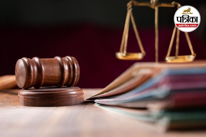 अवैध शराब बेचकर कमाई 50 लाख की संपत्ति फ्रीज (Photo source- AI)