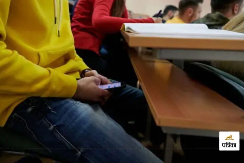 अबूझमाड़ में बढ़ी मोबाइल कनेक्टिविटी (photo-unsplash)