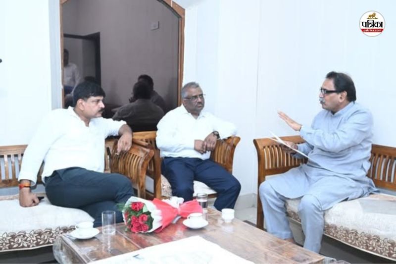 विधायक मूणत ने रेलवे जीएम से की मुलाकात (फोटो सोर्स- X हैंडल)