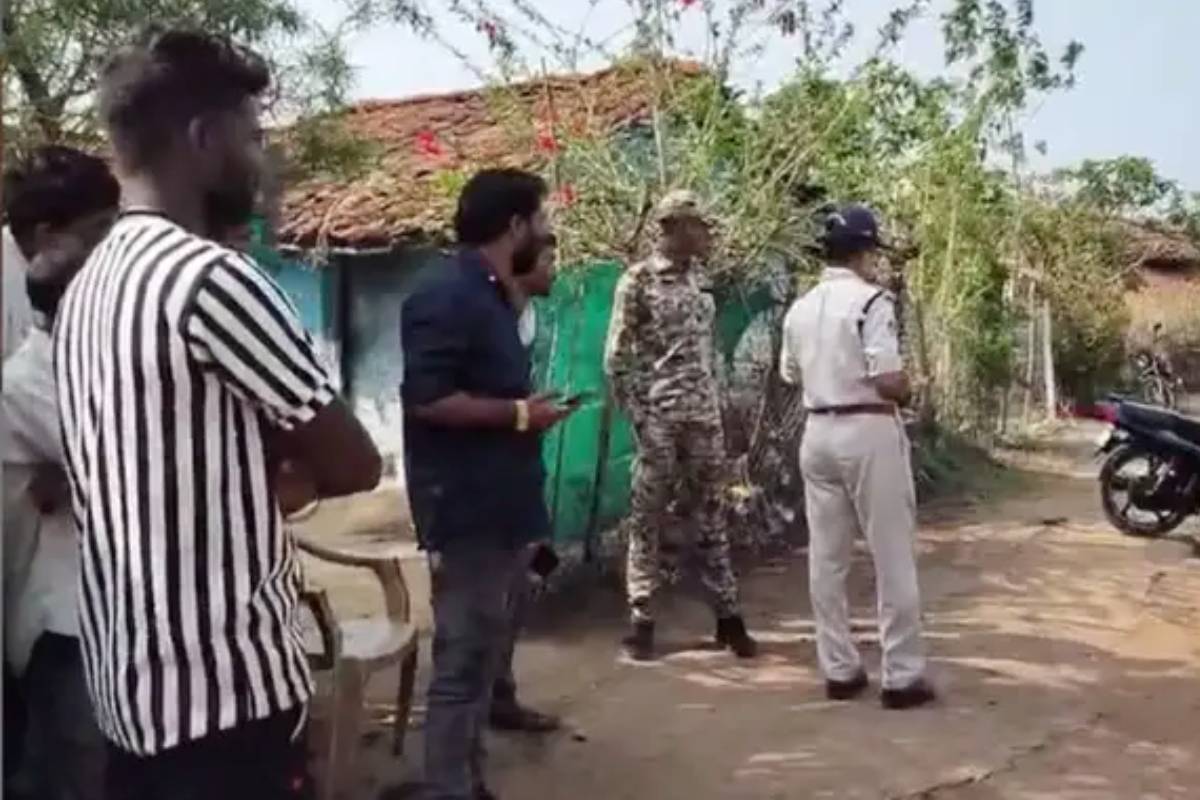 काम से लौटे पति के घर के अंदर पहुंचते ही ‘पैरों के नीचे से खिसकी जमीन’…