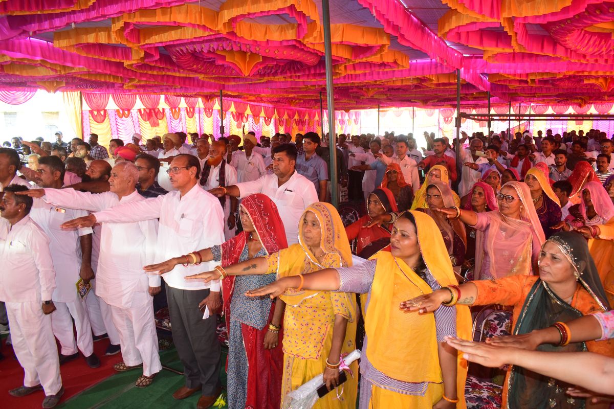 आईजी की हिदायत… बदमाशों की कमर तोड़ो, लापरवाह अफसरों पर गिरेगी गाज