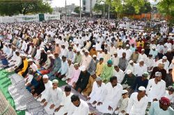 खुदा की बारगाह में किया सजदा, नमाजियों ने मांगी खुशहाली की दुआ - image