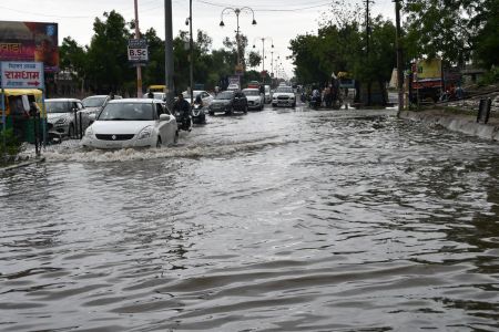 7 inches of rain in Bhilwara disrupted life, water filled in railway underbridge