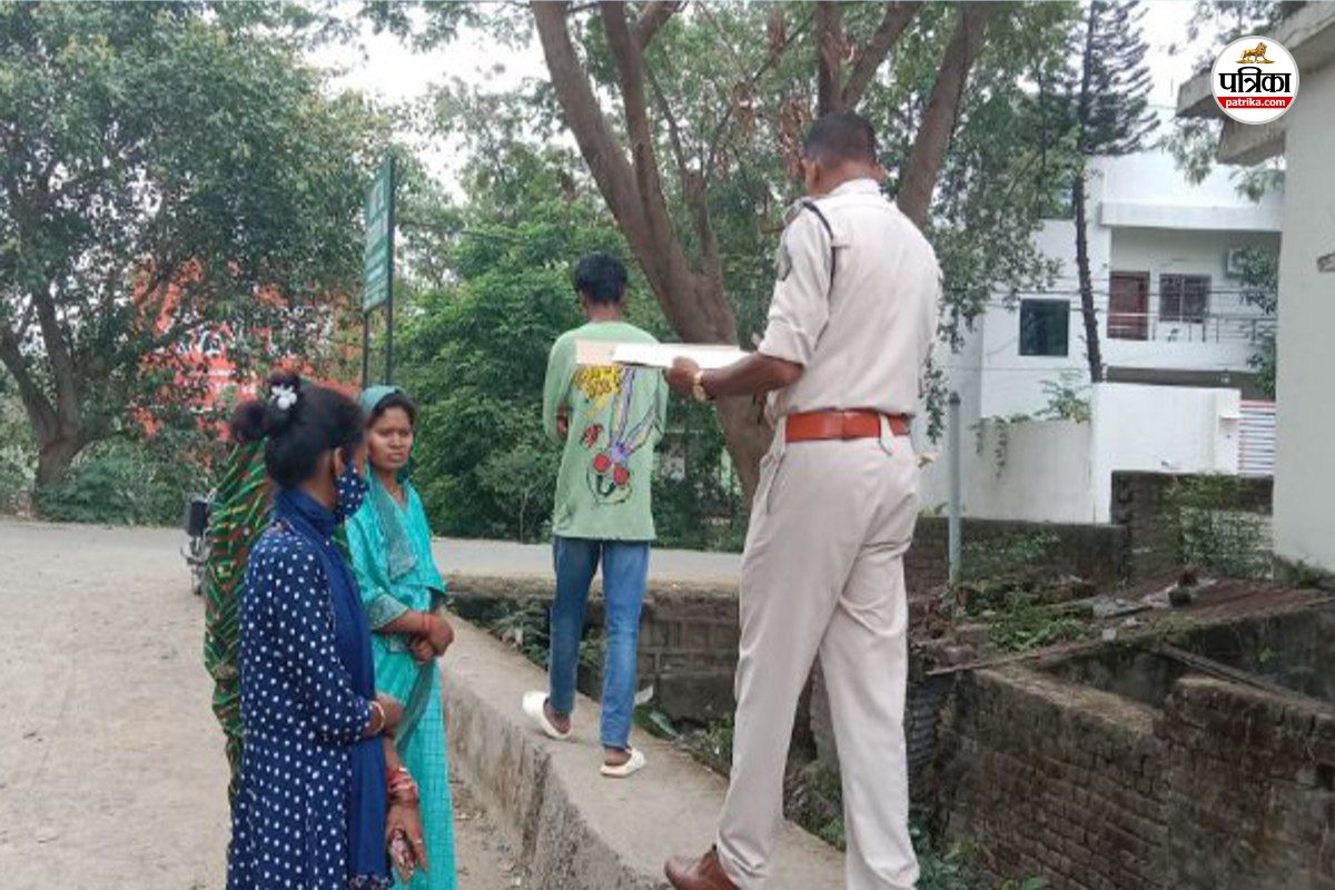 Crime news: शहर के नाले में मिली युवक की लाश, सिर पर हैं चोट के निशान, परिजन
बोले- हत्या की गई