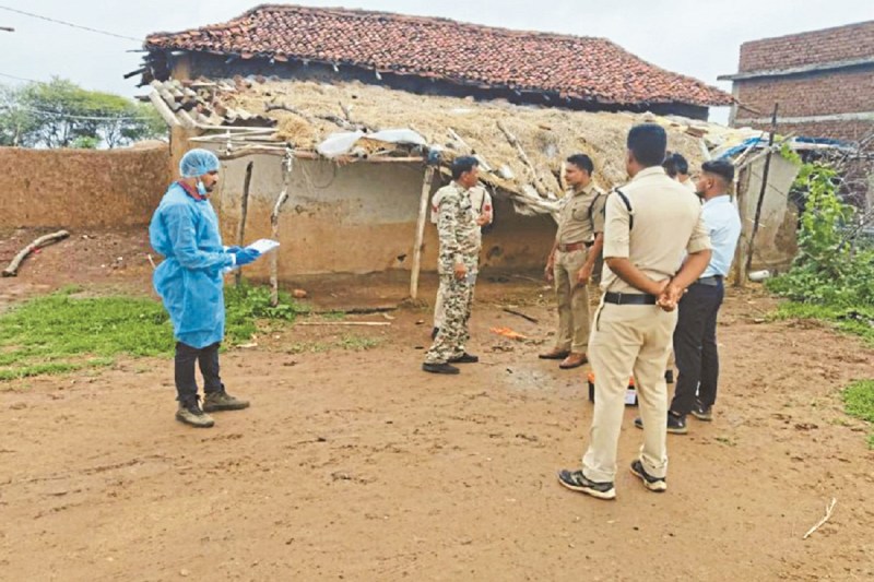 बेटे को बचाने पहुंचे पिता की चाकू से हत्या (फोटो सोर्स- पत्रिका)