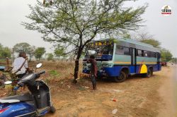 Heart attack in bus: चलती बस में ड्राइवर की हार्ट अटैक से मौत, मिक्सर मशीन से
टकराकर रुकी, टली बड़ी दुर्घटना - image