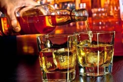 UP Excise Policy: शराब से रिकॉर्ड कमाई, जानें कैसे लॉटरी और कंपोजिट दुकानों ने
बदली तस्वीर - image