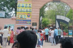 फर्स्ट ग्रेड एग्जाम : जोधपुर के परीक्षा केंद्र पर प्रश्न पत्र का लिफाफा खुला
मिला, छात्रों ने किया हंगामा - image