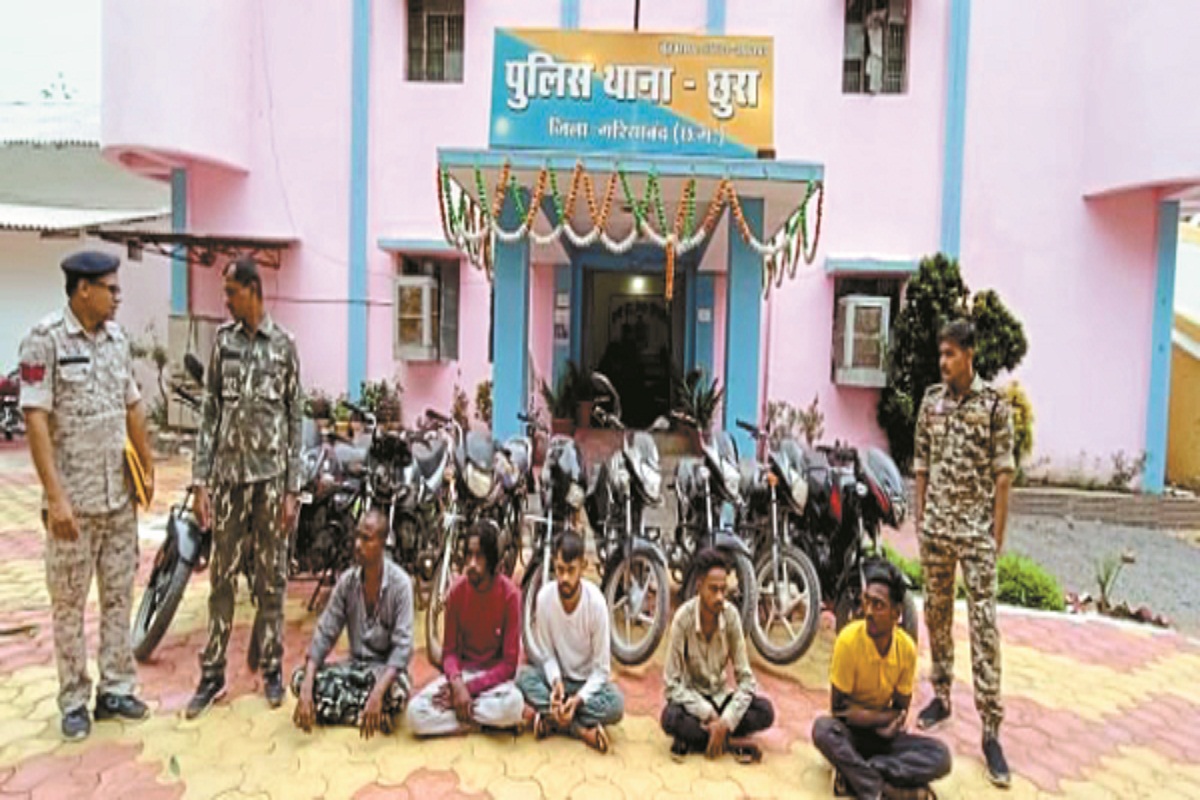 चोर गैंग का भंडाफोड़, 9 बाइक बरामद, 5 आरोपी गिरफ्तार, ऐसे हुआ मामले का खुलासा…