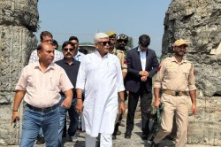 पहलगाम में जहां आतंकियों ने की पर्यटकों की हत्या, वहां पहुंचे केंद्रीय मंत्री
शेखावत, जानिए किसे बताया ‘हीरो’ - image