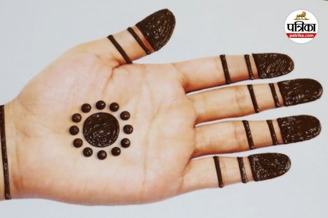 Gol tikki design mehndi