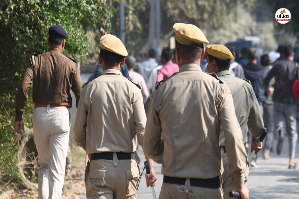 बिहार के बाद गुजरात में अस्पताल की बड़ी लापरवाही, मरीज की मौत के बाद पुलिस की
बर्बरता, रिश्तेदार की पिटाई का वीडियो वायरल