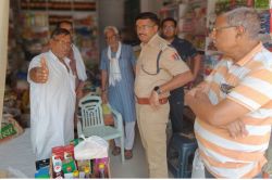 Rajasthan: किराना स्टोर से दिनदहाड़े 1.5 लाख की लूट, CCTV में भागते नजर आए बाइक
सवार लुटेरे - image