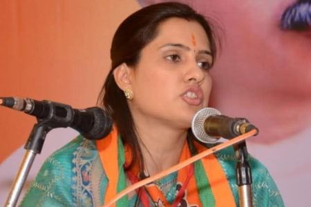 Harshini-Kulhari-1