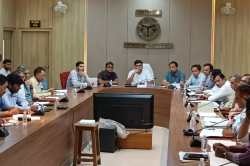 गोरखपुर में चल रही विकास परियोजनाओं की हुई समीक्षा, कमिश्नर का सख्त निर्देश…एक
सप्ताह में पूरा किया जाए नालों की सफाई - image