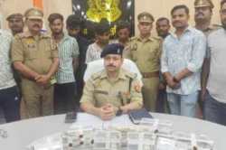सावधान…सोच समझ कर लें लिफ्ट, बाराबंकी पुलिस ने लूटपाट करने वाले पांच बदमाशों को
किया गिरफ्तार - image