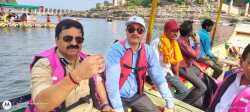 ओंकारेश्वर : तीन महीने बाद नावों में पेट्रोल इंजन पर बनी सहमति, समस्या हल,
नविकों में हर्ष - image