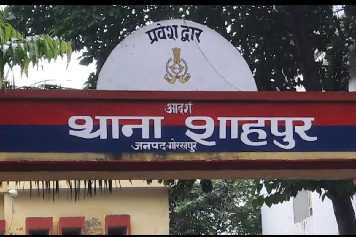 गोरखपुर में रिश्तेदार के यहां गई सात साल की मासूम बच्ची का टॉर्चर, चेहरे-शरीर पर
मिले गहरे जख्म के निशान