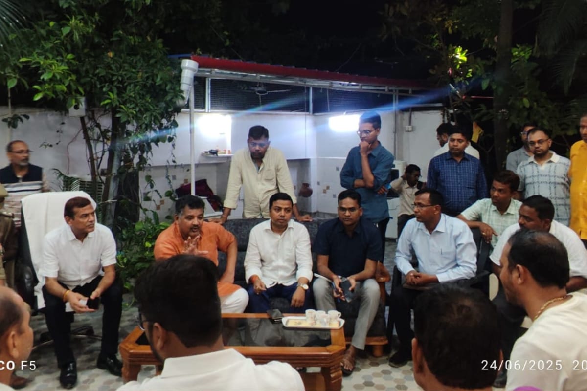 विरासत गलियारा परियोजना पर जल्द होगा मुआवजे का फैसला, BJP विधायक विपिन सिंह ने
व्यापारियों को दिया न्याय का भरोसा