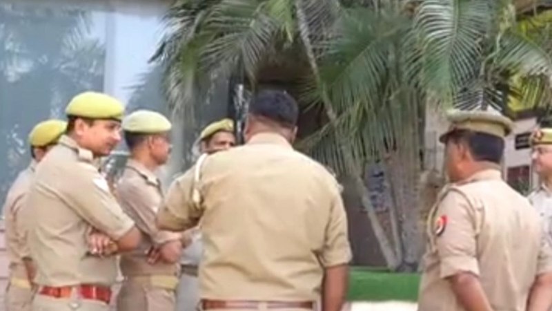 बिखरु कांड में घायल पुलिस कर्मियों को 5 साल बाद दिया गया नोटिस (फोटो सोर्स- 'X' वीडियो ग्रैब)