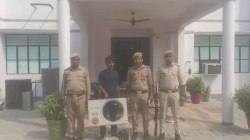 जिला अस्पताल में एसी आउटडोर यूनिट की चोरी: सीओ की जांच के बाद दो पुलिसकर्मी
निलंबित - image