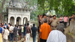 शिवलिंग पर एक यूनिट खून चढ़ाने से मचा हड़कंप, तंत्र-मंत्र या कुछ और, मुकदमा
दर्ज, आरोपी की तलाश शुरू - image