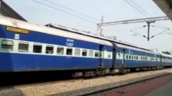 उत्तर मध्य रेलवे का पावर ब्लॉक: शताब्दी सहित 13 गाड़ियां प्रभावित, चार निरस्त,
दो का संचालन कानपुर से - image