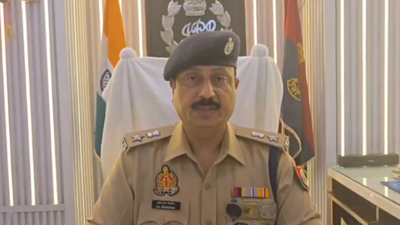 भागवताचार्य की पिटाई का मामला: सोशल मीडिया पर आपत्तिजनक पोस्ट, पुलिस की अब तक की
सबसे बड़ी कार्रवाई
