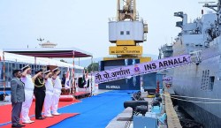 नौसेना के बेड़े में आया पहला स्वदेशी पनडुब्बी-रोधी युद्धपोत - image