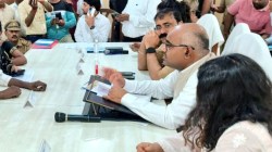डीएम ने सीएमओ के खिलाफ की गंभीर टिप्पणी, हटाने के लिए प्रमुख सचिव को लिखा पत्र,
जानें वजह - image