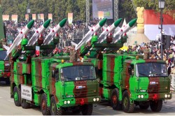 SIPRI Report: परमाणु होड़ में पीछे है पाकिस्तान, भारत तकनीकी रूप से एटमी
सुपरपावर, जानें किस देश के पास कितने परमाणु हथियार? - image