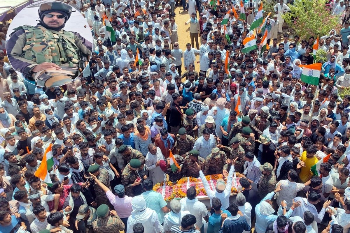 राजस्थान के लाल को नम आंखों से अंतिम विदाई: शहादत से पहले बेटी से कहा था…खूब
पढ़ना, तुझे आर्मी में बड़ा अफसर बनना है
