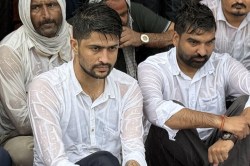 एग्जाम देने आए कांग्रेस MLA और निर्मल चौधरी को पुलिस ने अचानक क्यों पकड़ा?
कांग्रेस ने दी आंदोलन की चेतावनी - image